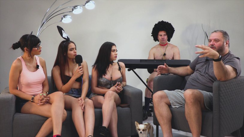 Evita Love, Mia Marin Y Giselle Montes Reverse Gang Bang