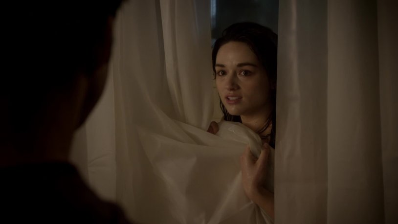 Crystal Reed in the underwear Wolf