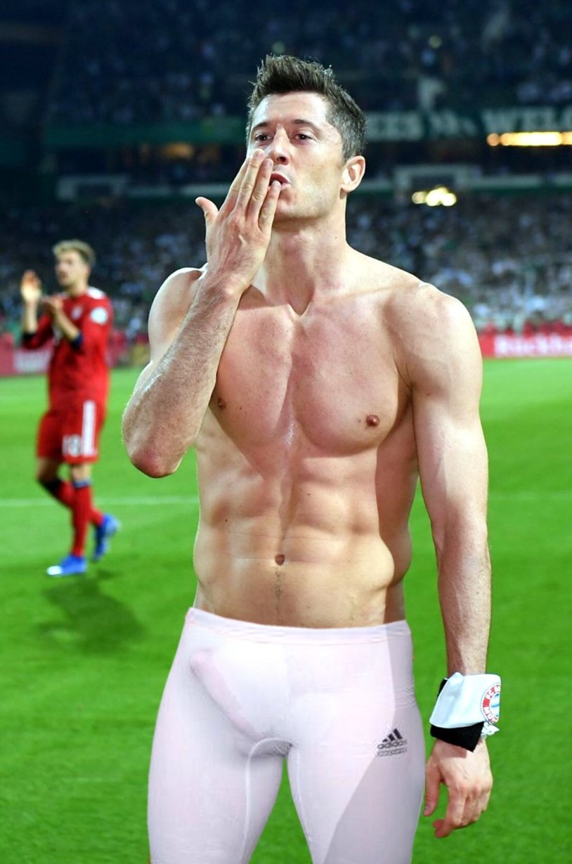 Robert Lewandowski torsos