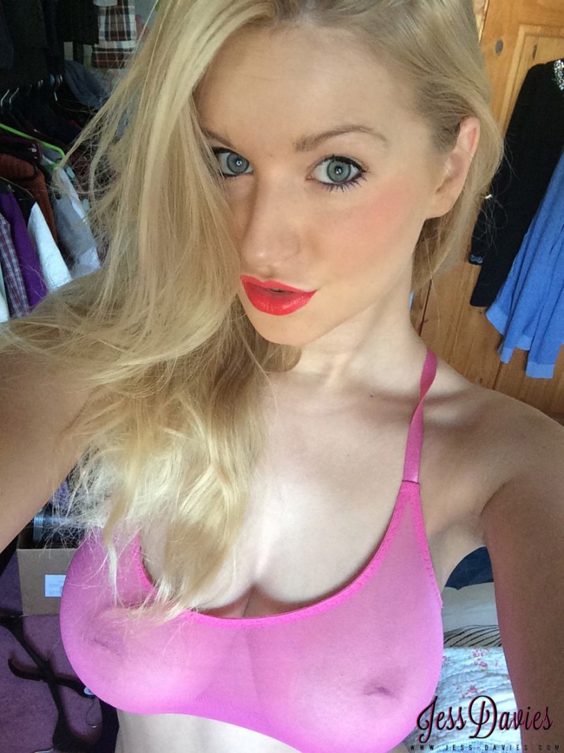 Jessica Davis Selfie