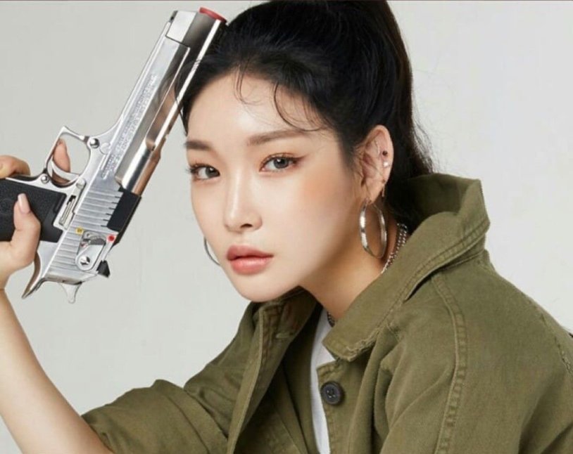 KPOP Girls with Guns