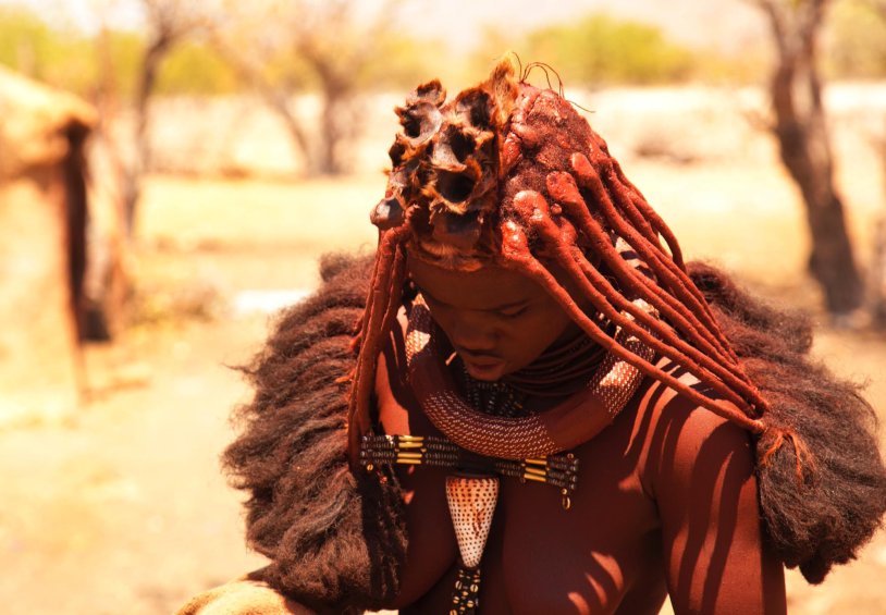 Girls of the Khimba tribe in full height