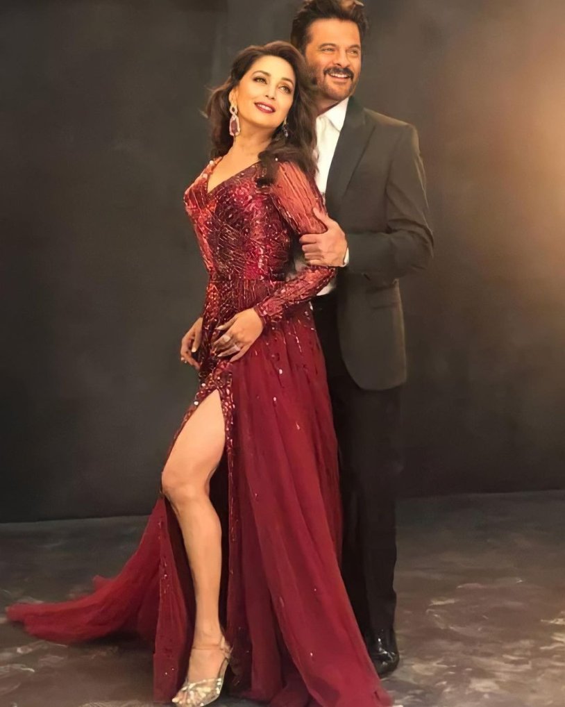 Shahrukh Khan and Madhuri Dikshit