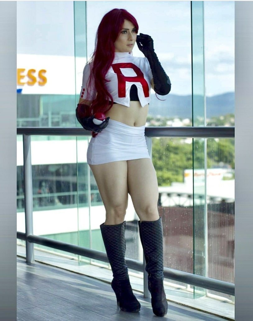 Pokemon Jesse Cosplay