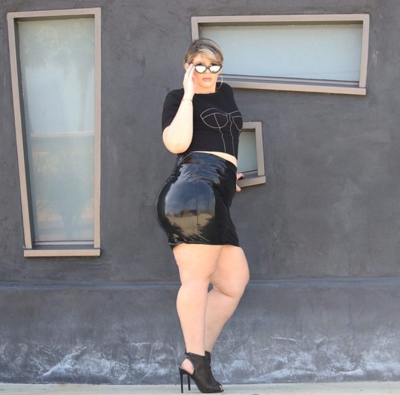 Dani DMC model Plus-Size