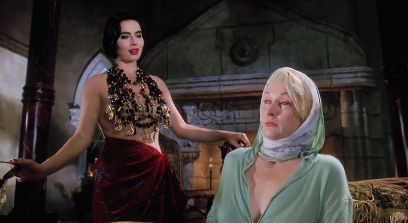 Isabella Rossellini death to her face