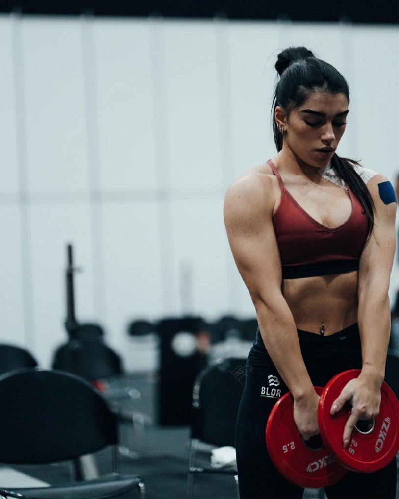 Giulia Imperio weightlifter