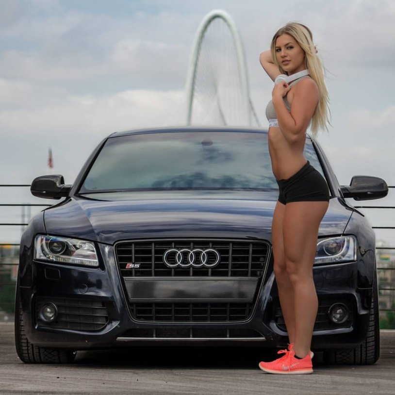 Girl Audi RS6
