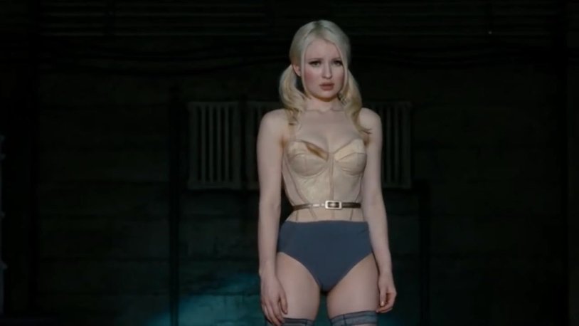 Emily Browning is hot