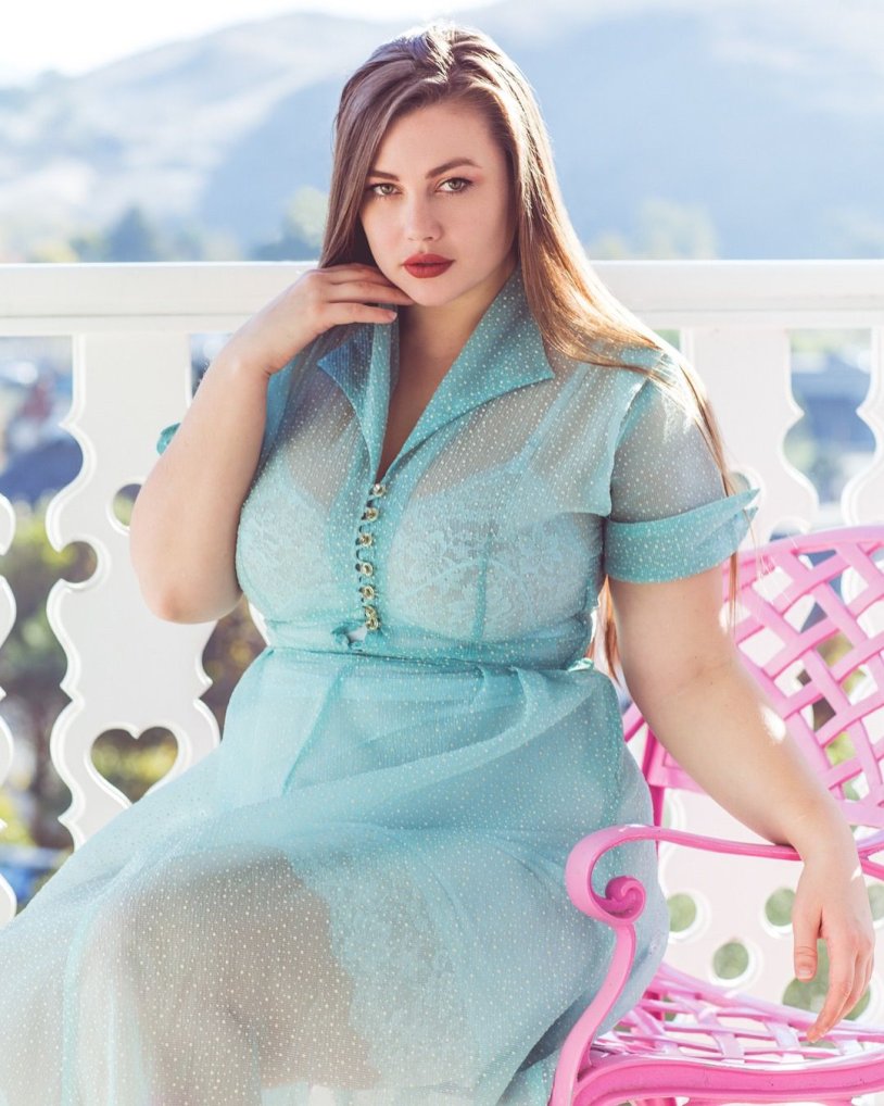 Hunter McGreadi in underwear