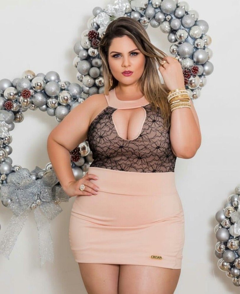 -Sai-model Ashley Graham