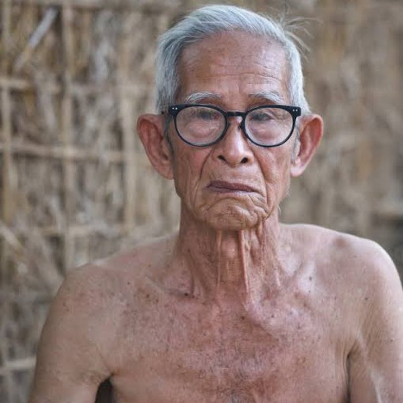 A thin elderly man