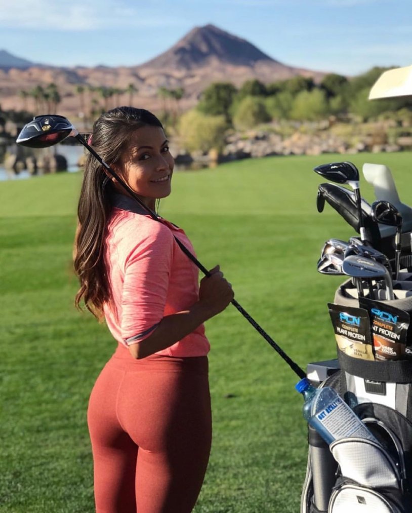 Girls Brunettes in golfs