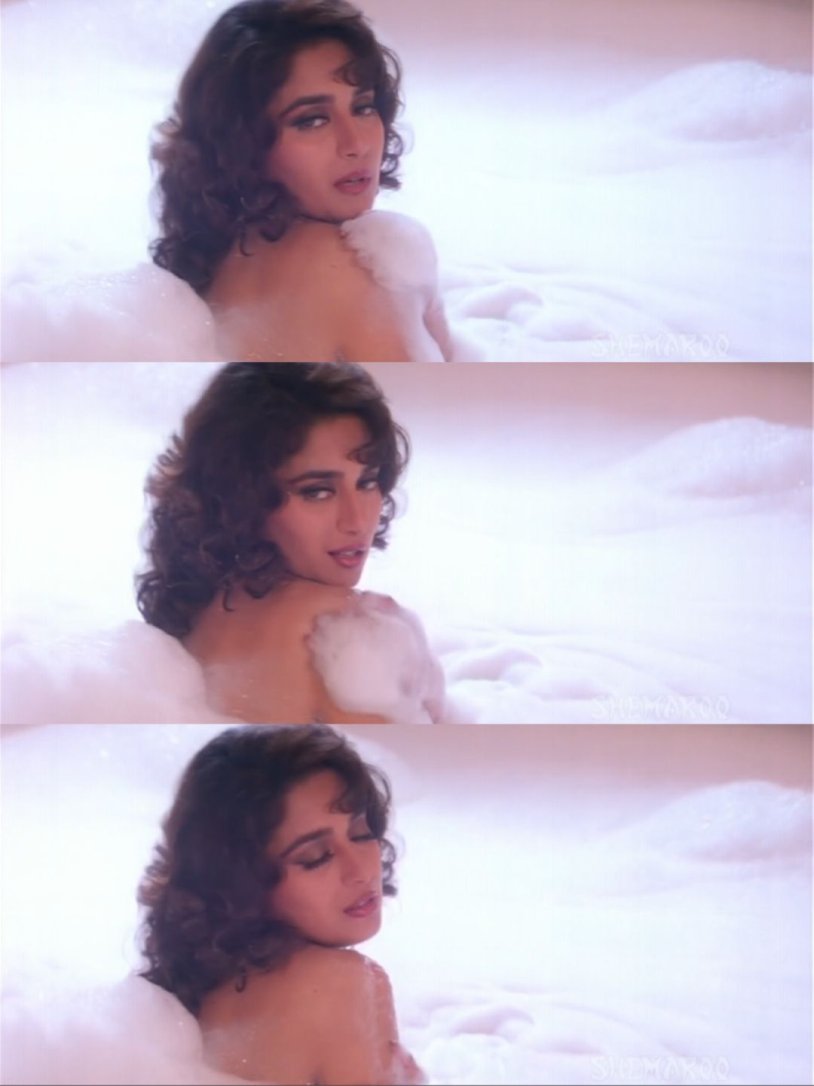 Madhuri Dikshit photo in a swimsuit without photoshop