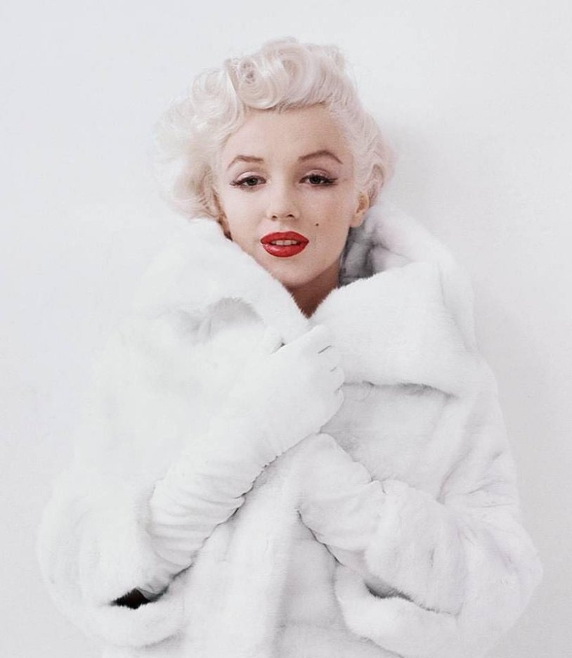 Marilyn Monroe in Furs