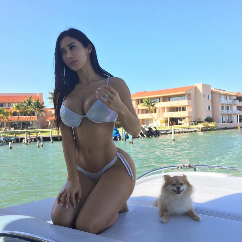 Joselin Cano (Joselyn Cano) Selfie