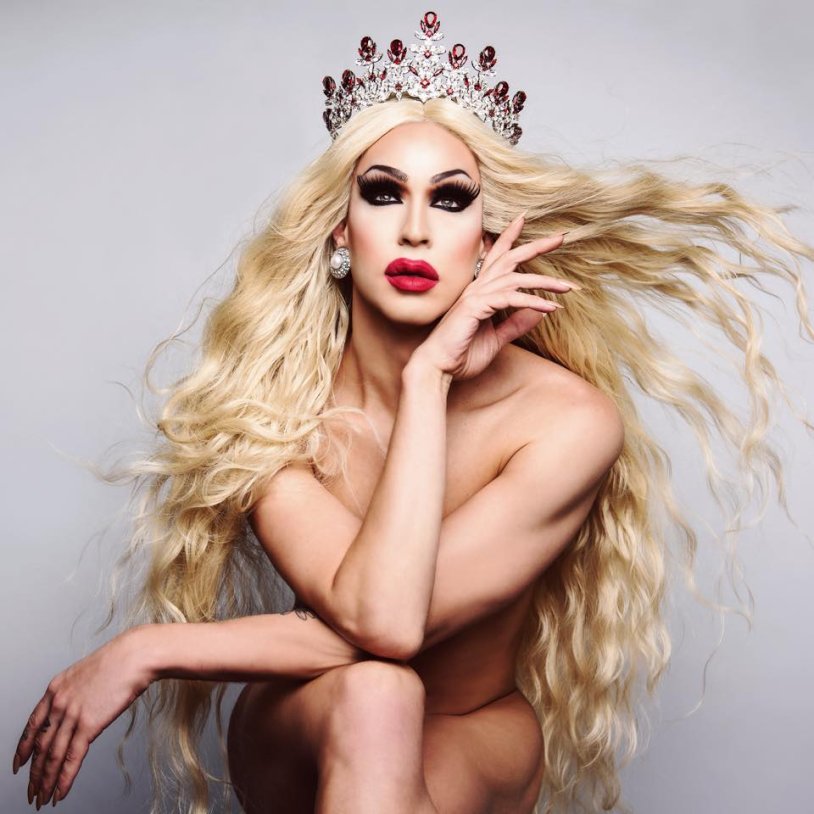 Brooke Lynne erotic photo shoot