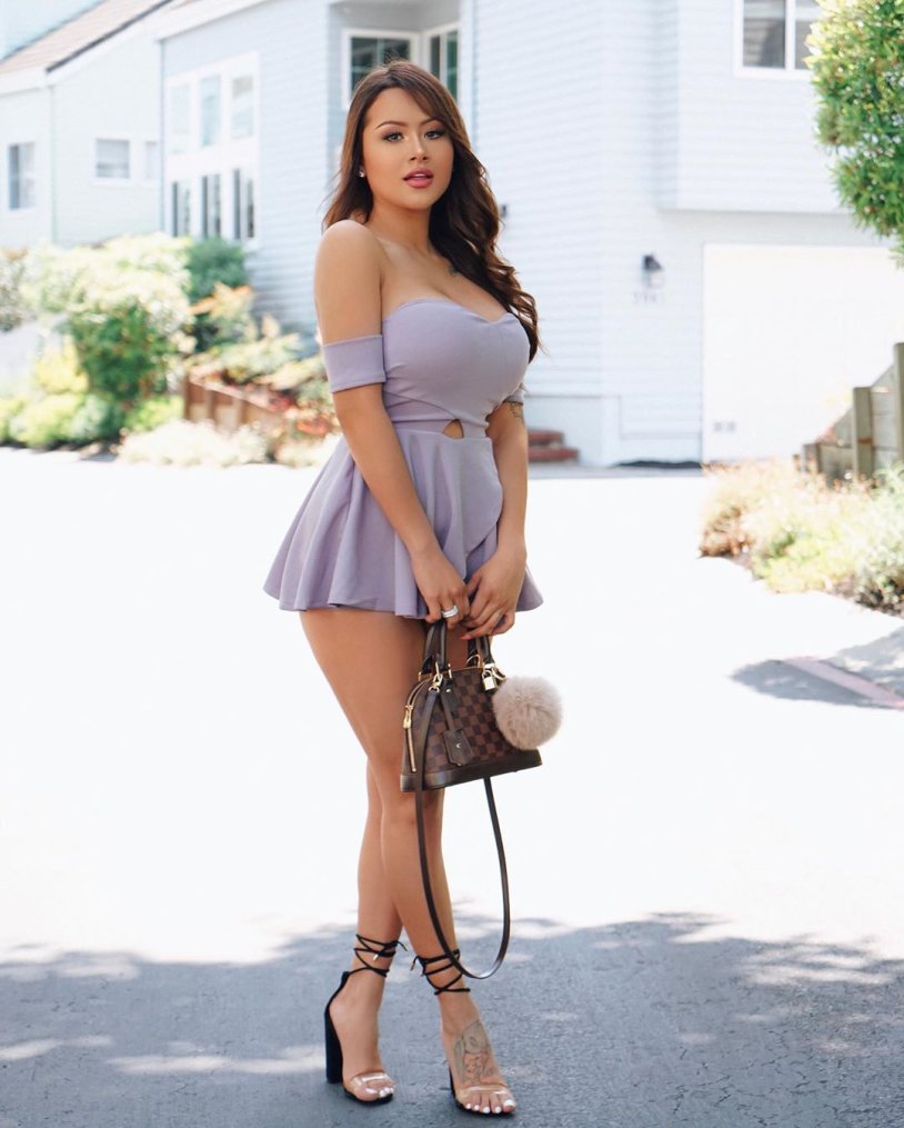 Lucy Pinder in tight