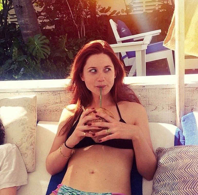 Bonnie Francesca Wright nude