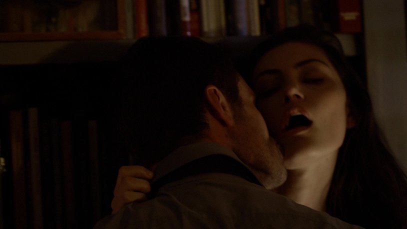 Phoebe Tonkin bed scene