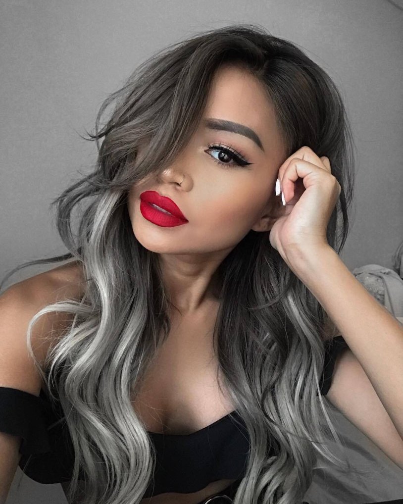 Model 60 years old Yasmina Rossi