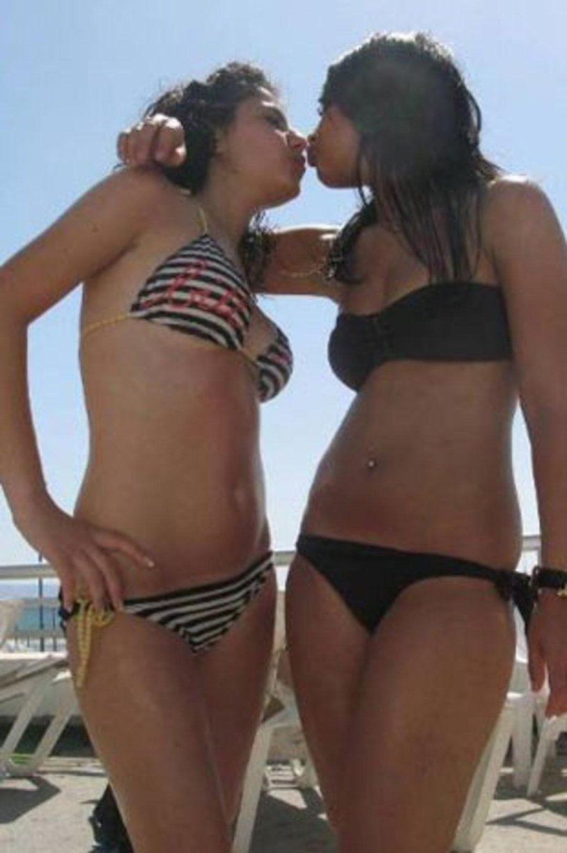 Jewish girls on the beach