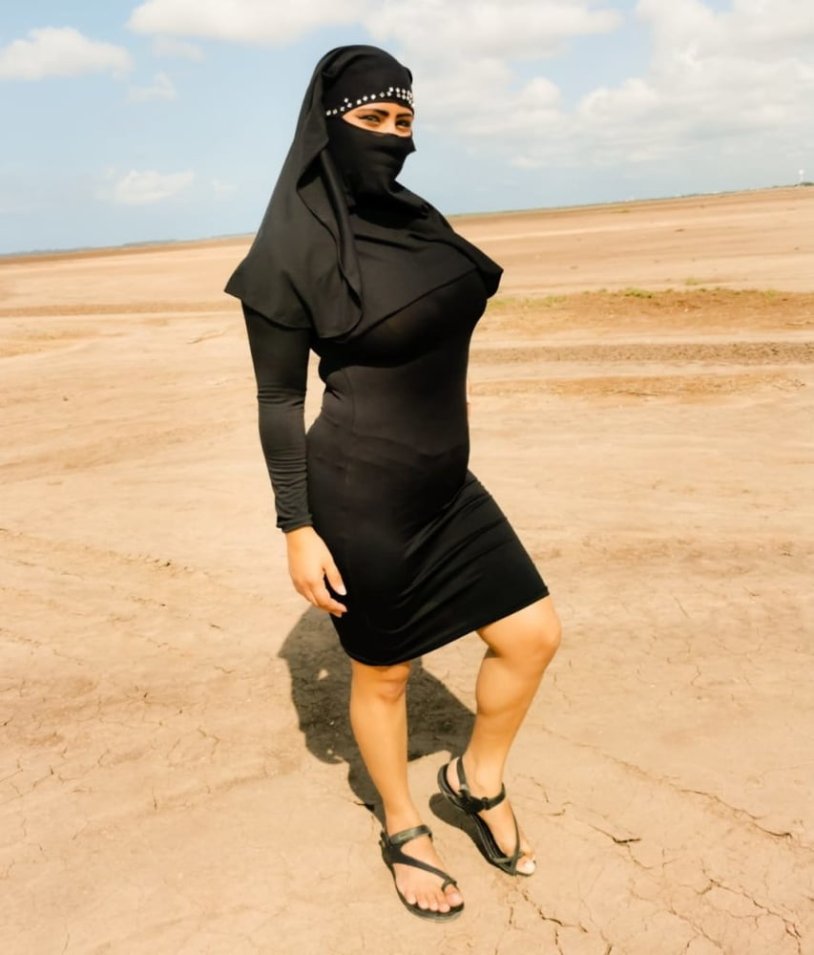Sandra Arabian in hijab