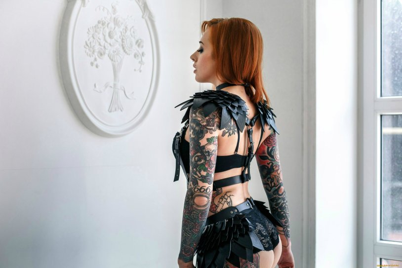 Yana Sinner tattoo model