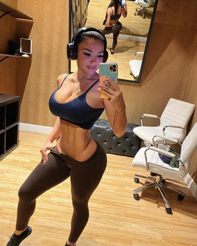 Genesis Lopez Fitness Model