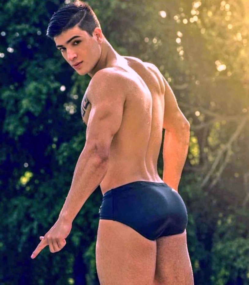 Guys with nice butts