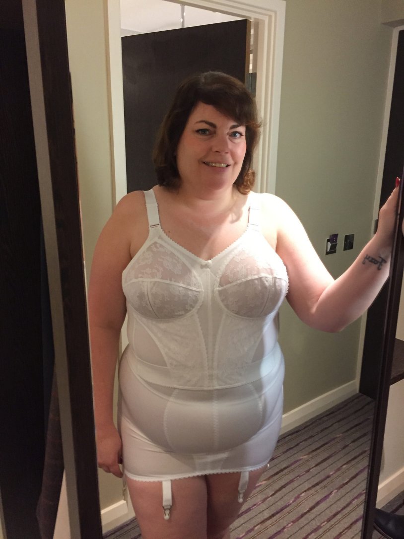 Ashleigh Dunn breasts