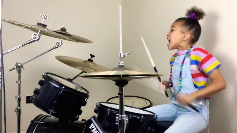 Nandi Bushnell drummer