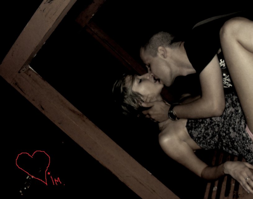 Andrey ngils kissing