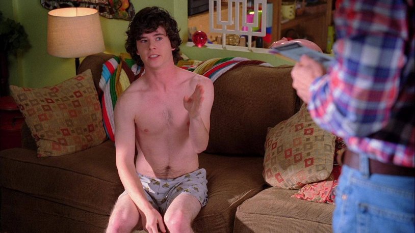 Charlie McDermott nude