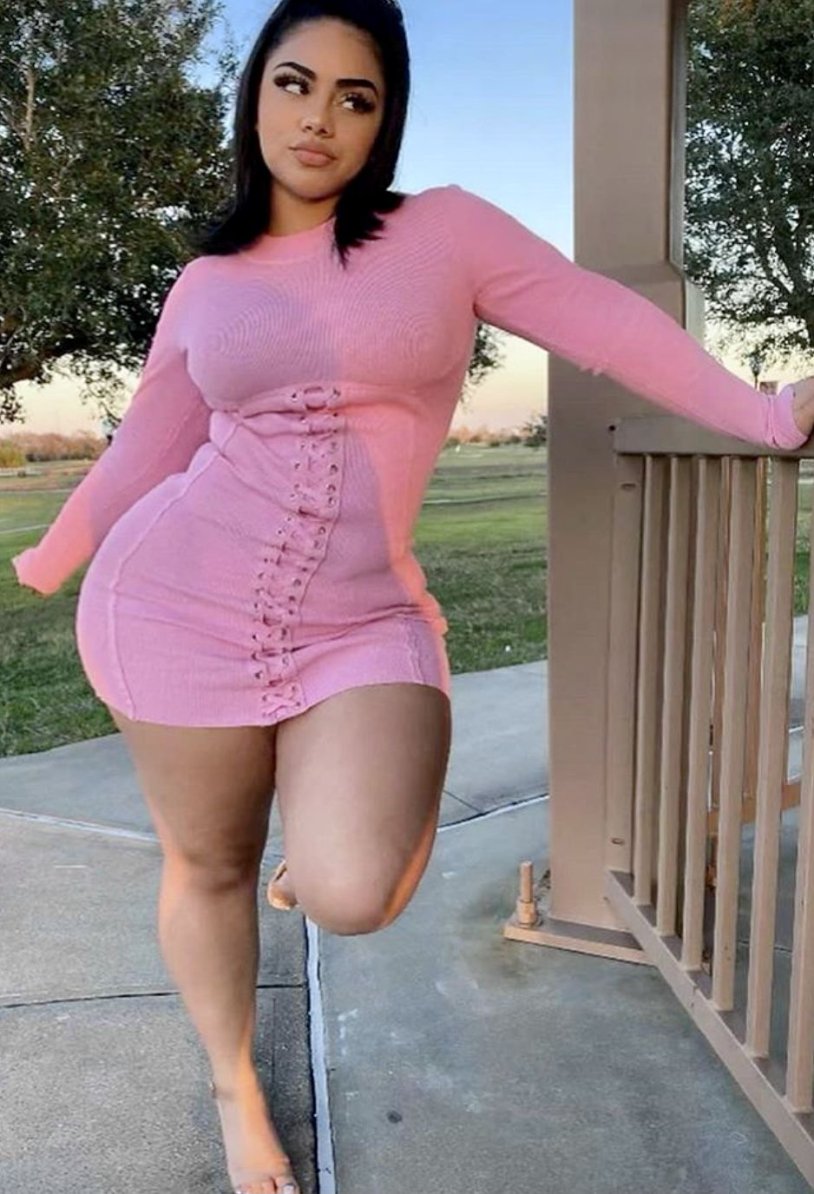 Tight -fitting dress