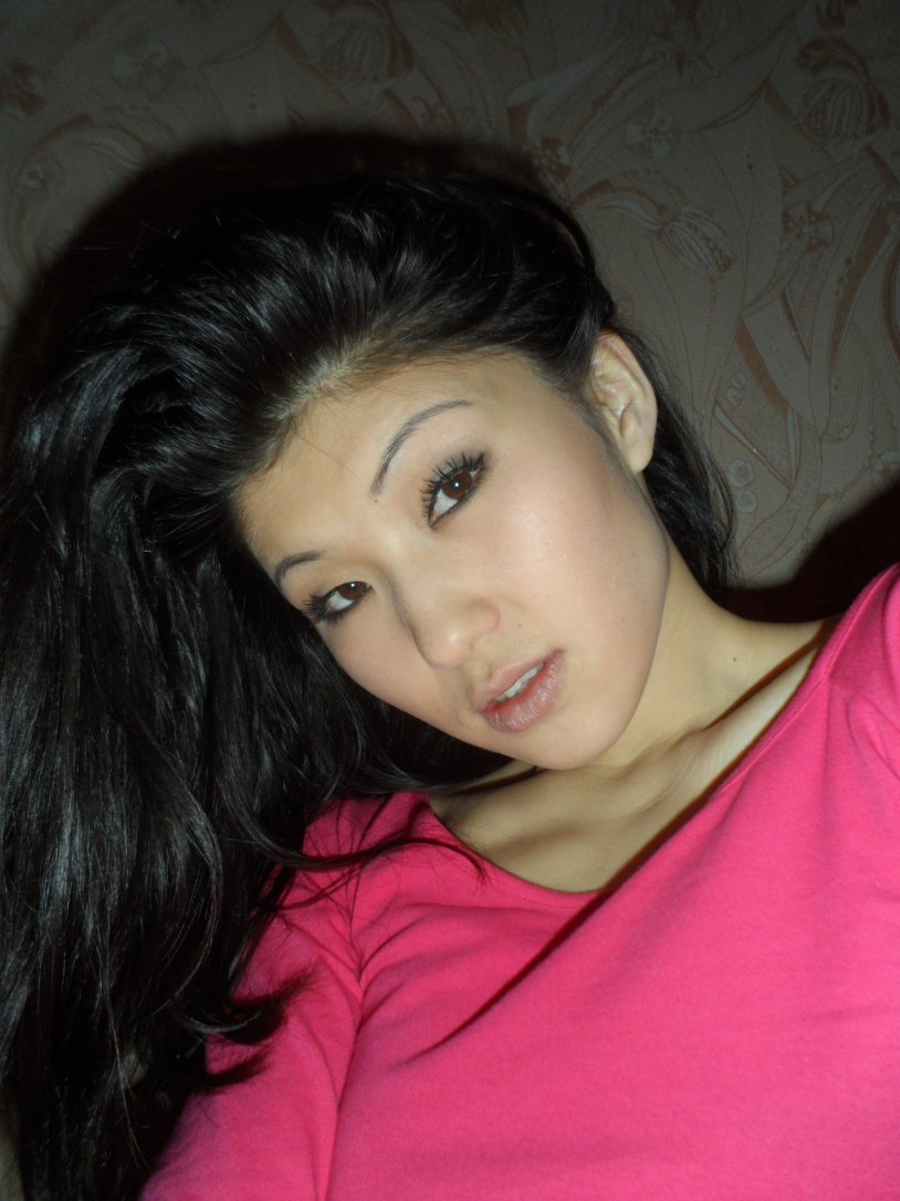Central Asian girls