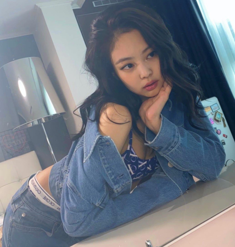 Jennie Black Pink 2022