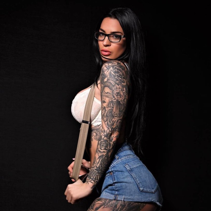 Liza Gusevskaya tattoo