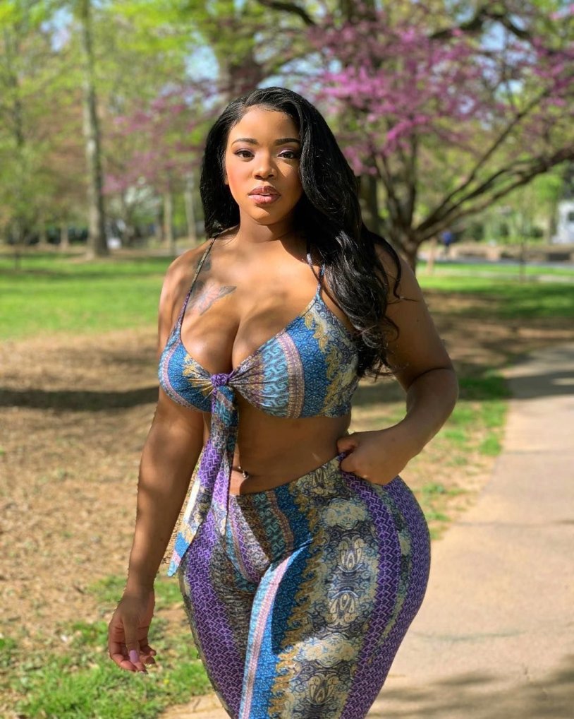 Vlad and Laya romance club