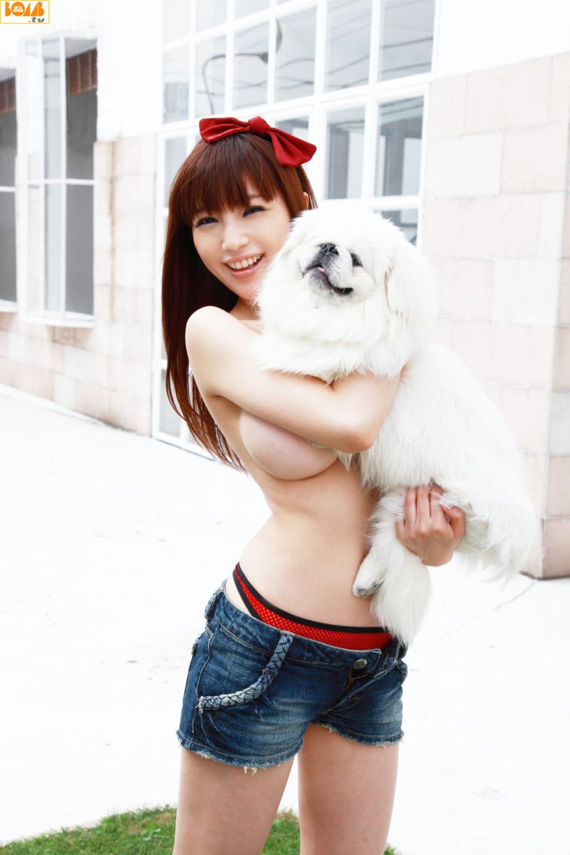 PE Soo Ji Suzy in a swimsuit