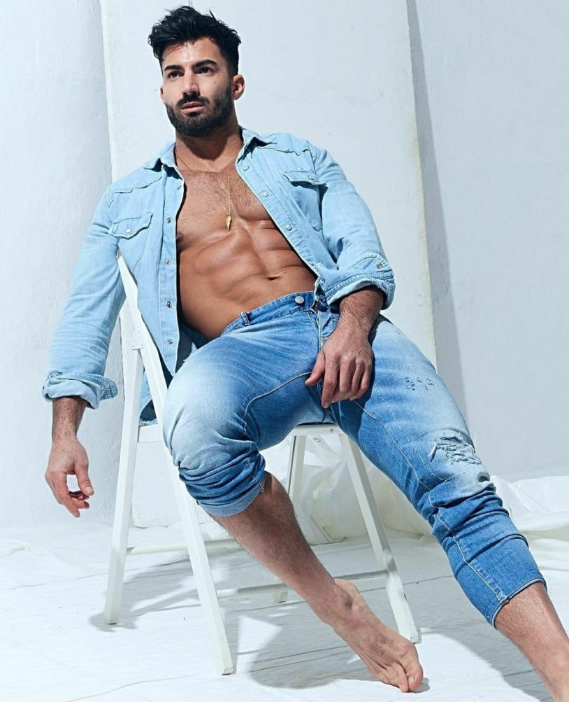 Carlos Costa singer from Brazil