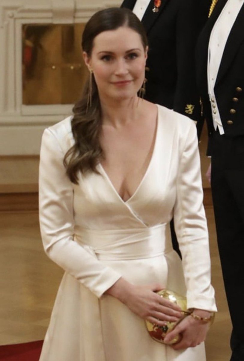 Prime Minister of Finland neckline