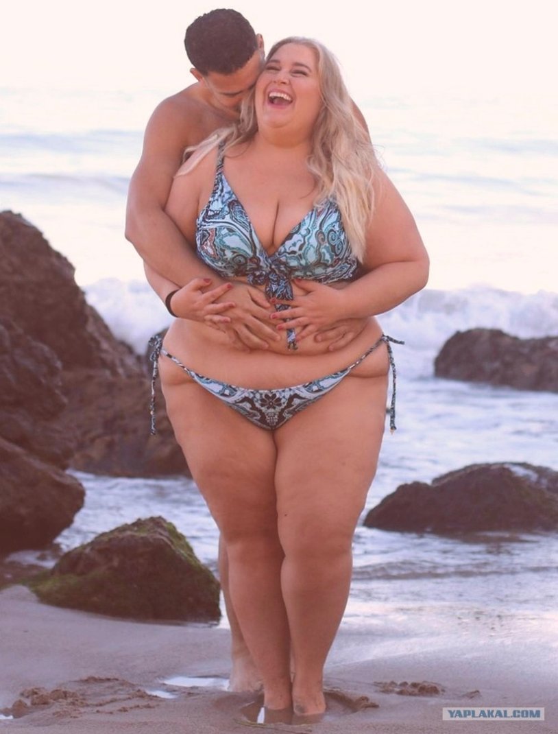 Fat girls in swimsuit