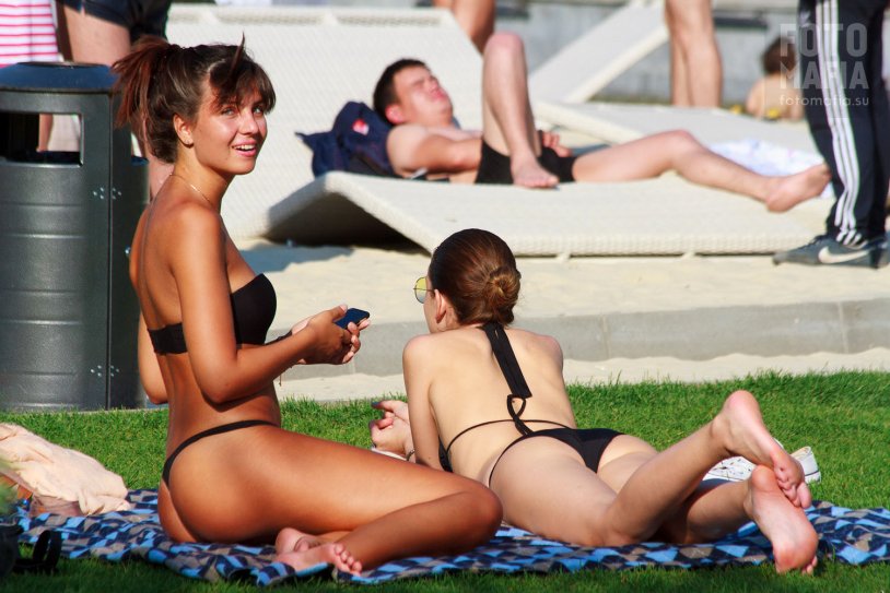 Photo hunting for girls sunbathing