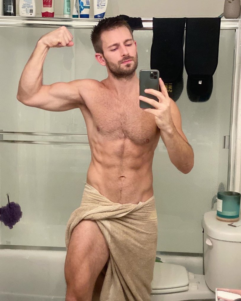 Derek Yates actor biografiya