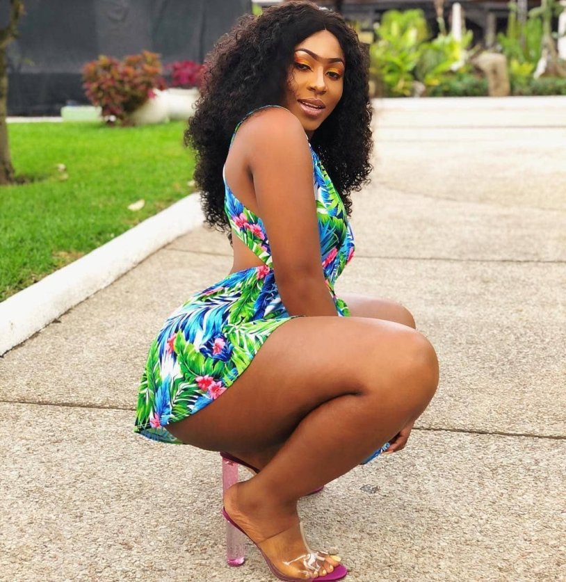 Diana Sirokai model ac