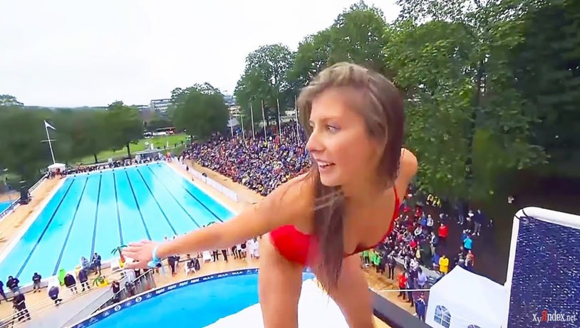 Miriam Hamberg swimmer