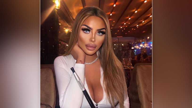 Miriam from Berlin looks 15 years old without photoshop