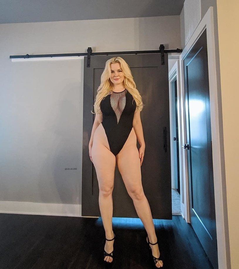 Lilly Luxe (Lilli Luxe)