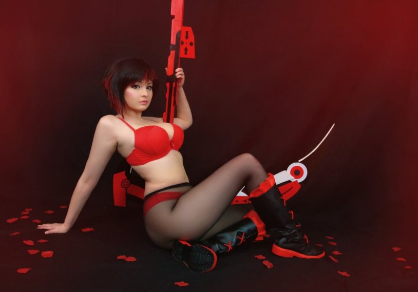 Ruby Rose RWBY cosplay